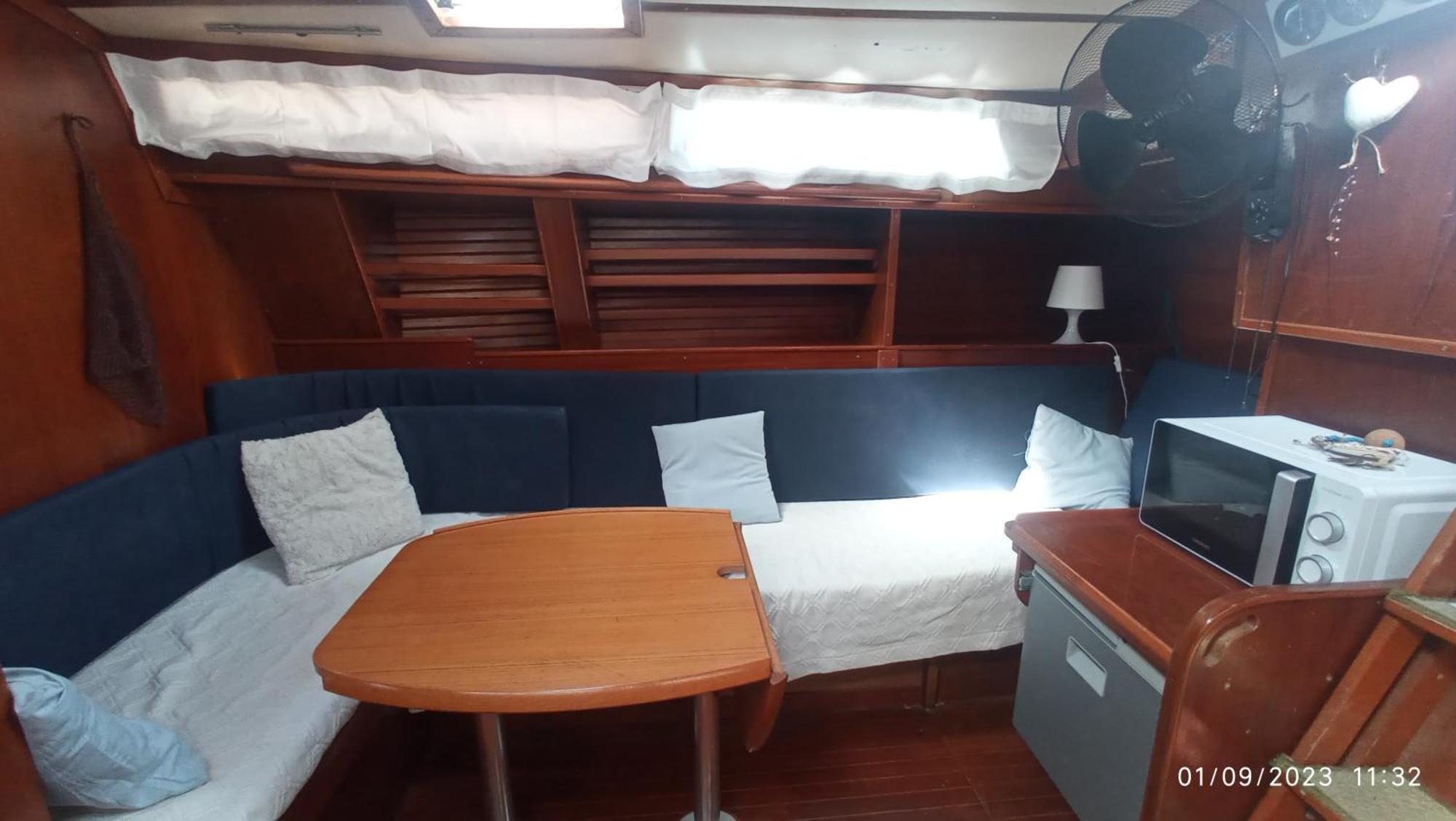 Barcelona Boat Experience Botel *