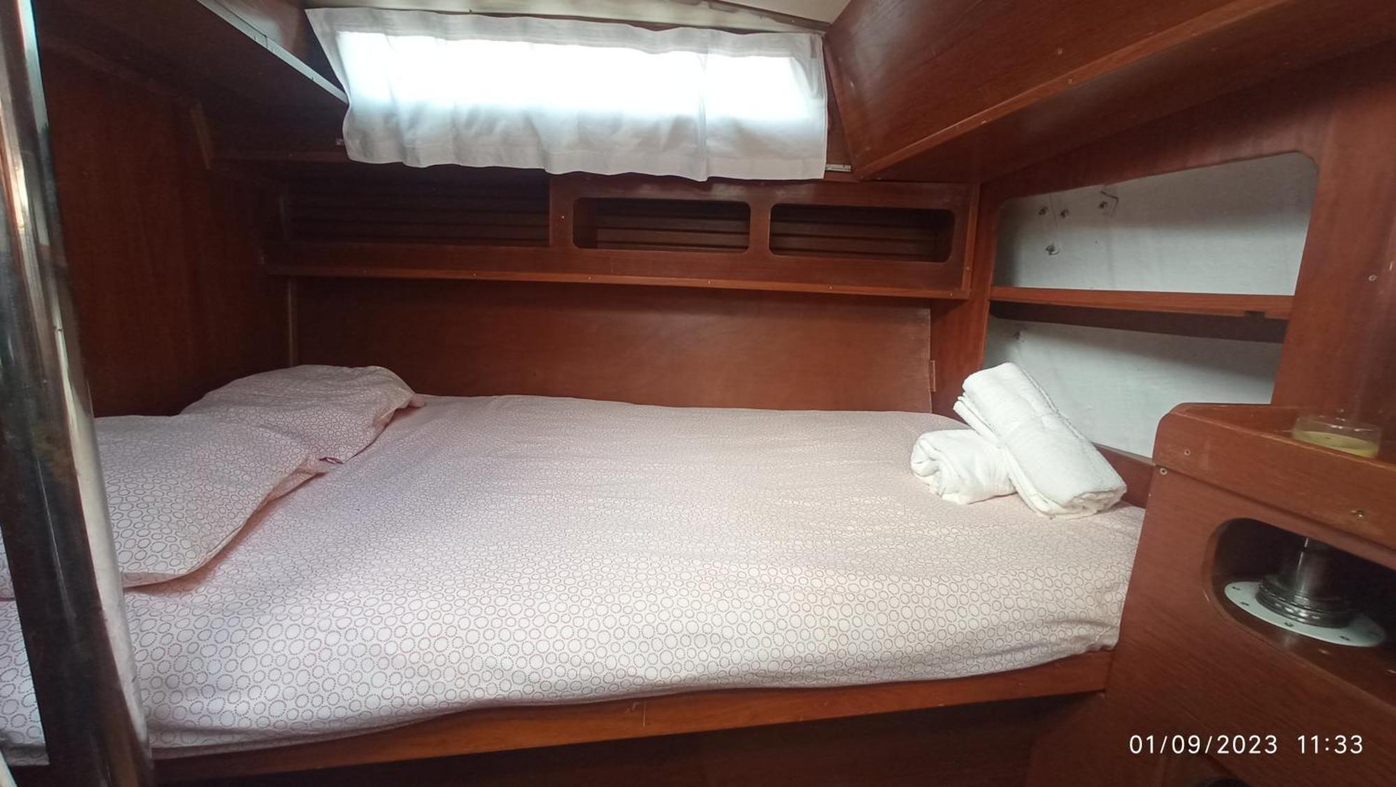 Barcelona Boat Experience Botel
